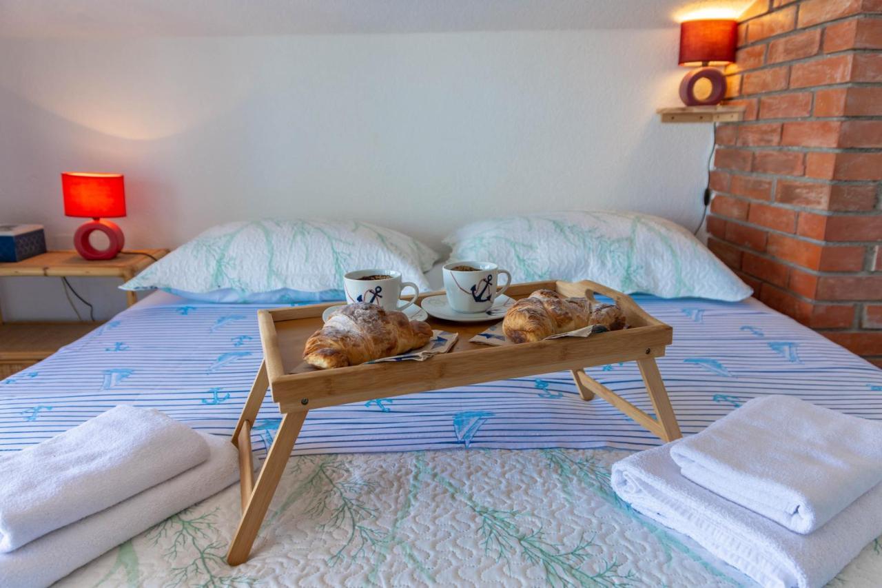Plum Holiday Home Kaštel Stari Εξωτερικό φωτογραφία